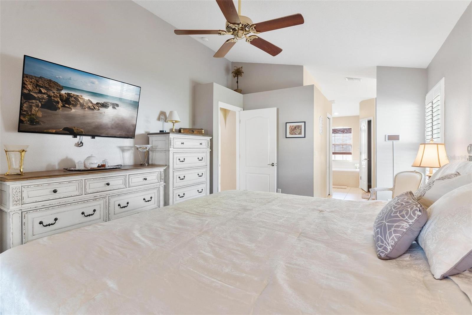 Image 19 of 50 For 3041 Brighton Road