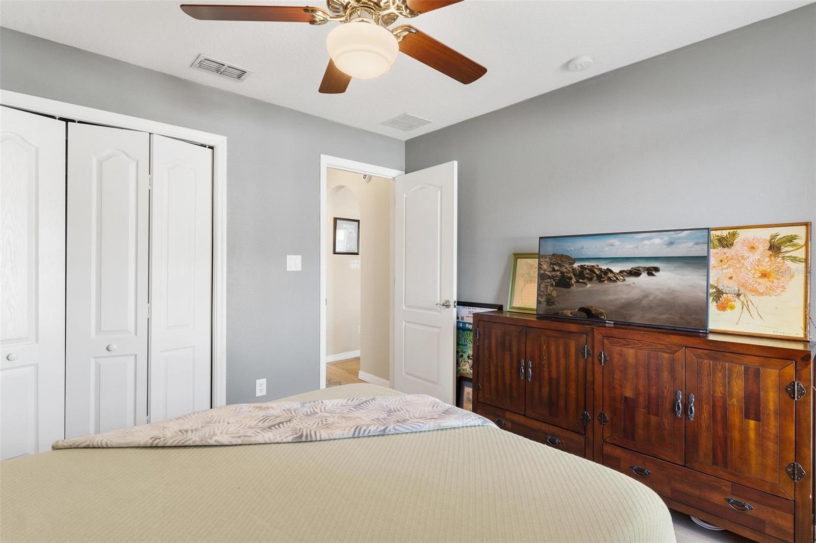 Image 29 of 50 For 3041 Brighton Road