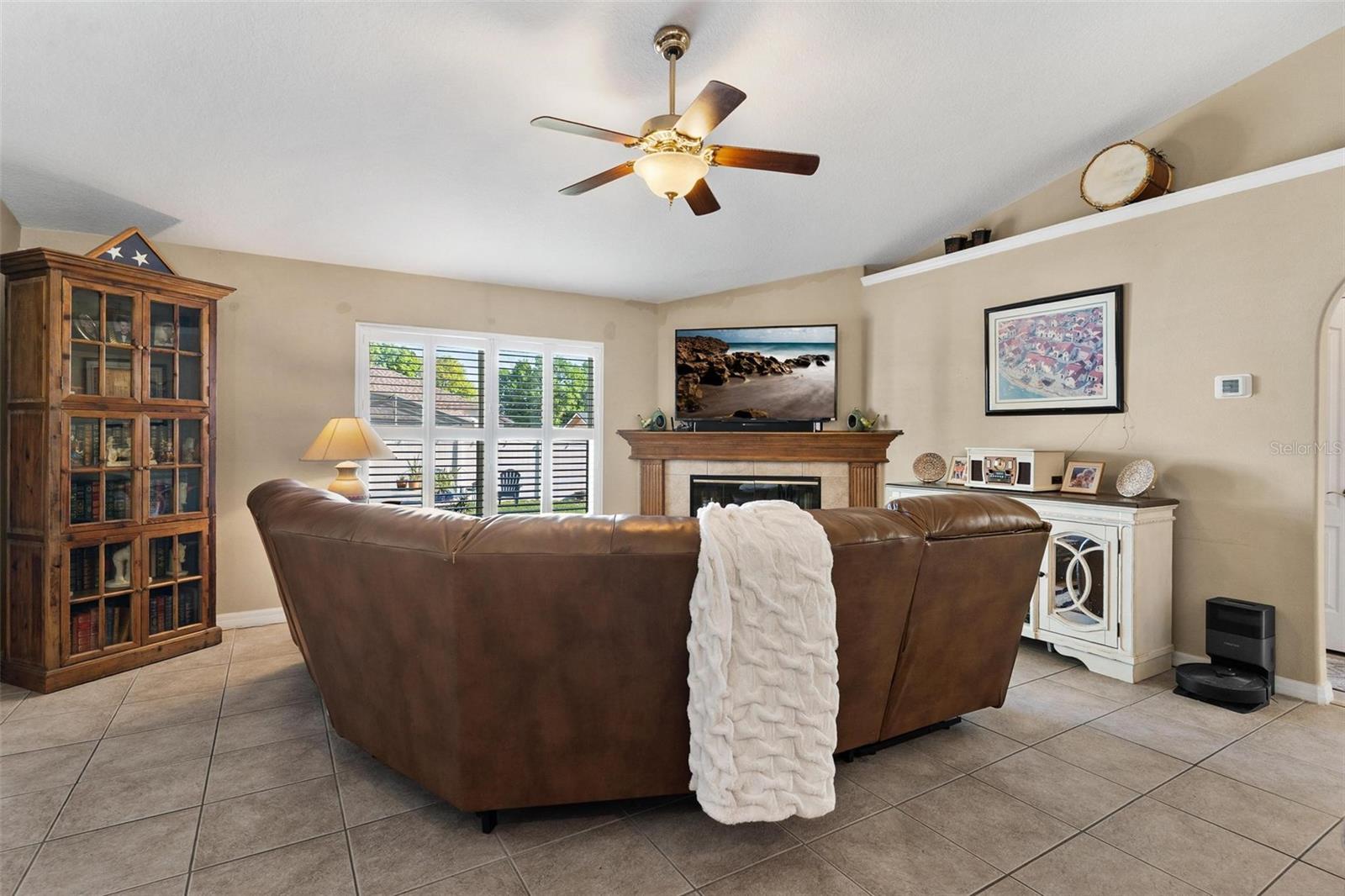 Image 7 of 50 For 3041 Brighton Road