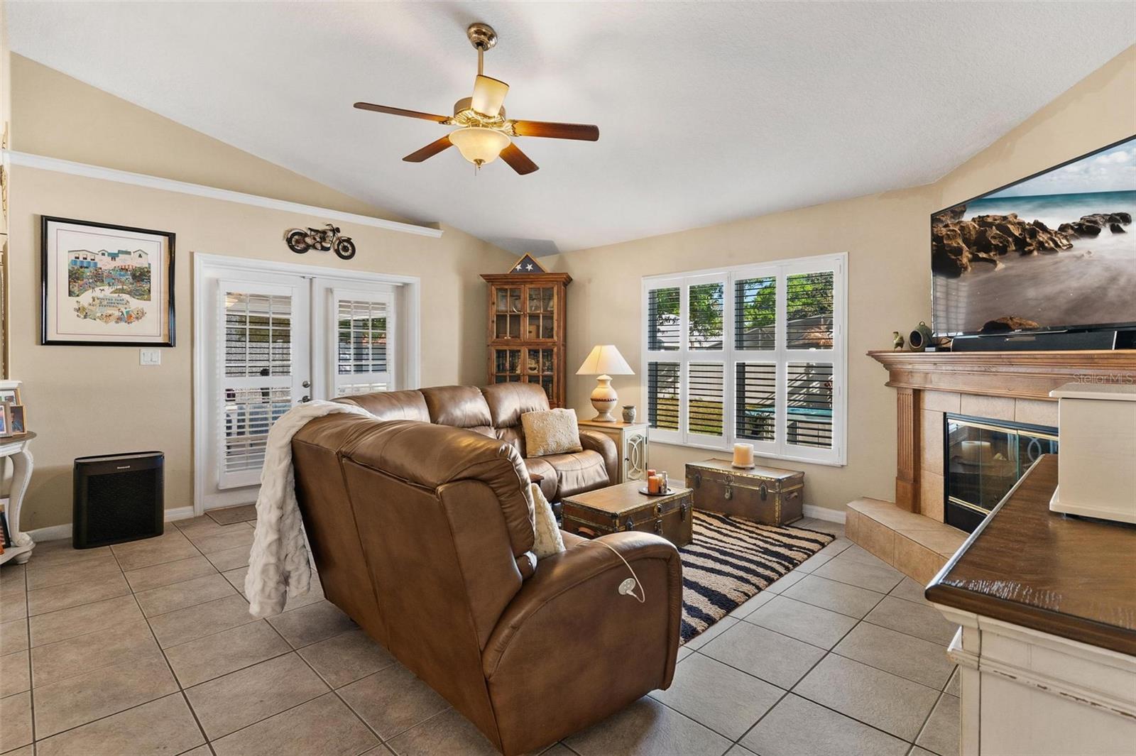 Image 9 of 50 For 3041 Brighton Road