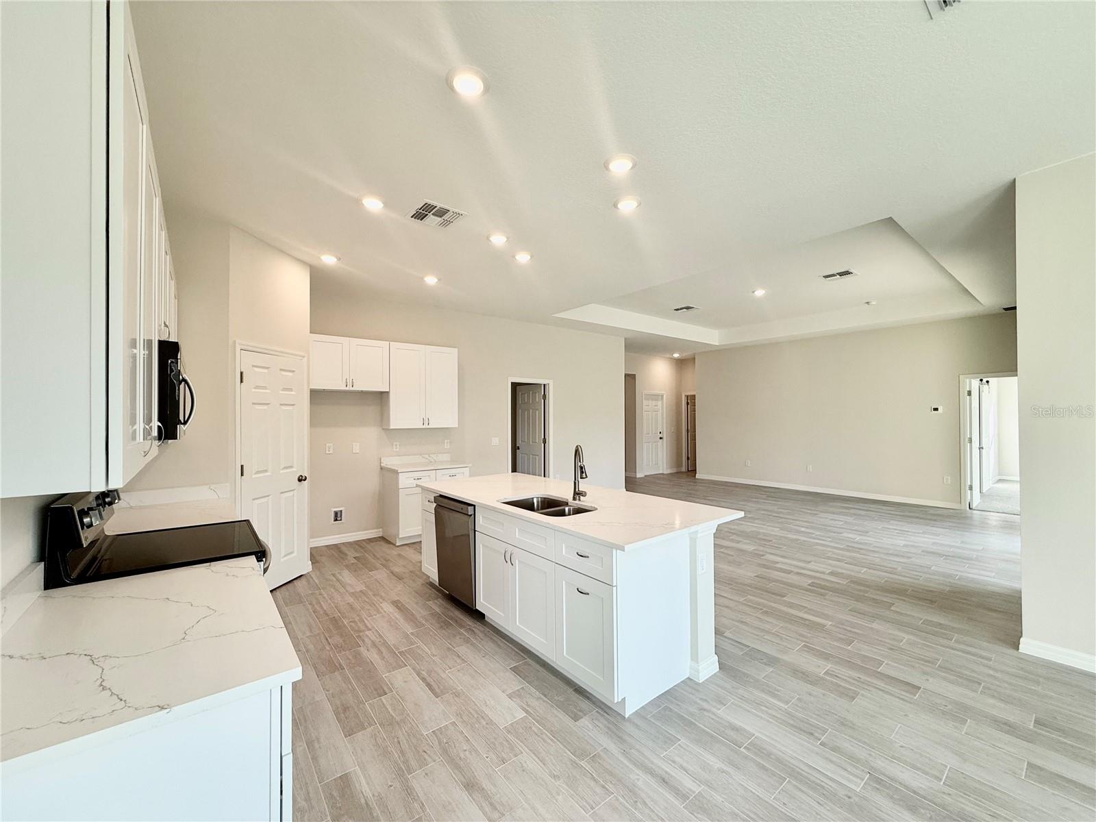 Image 13 of 57 For 30260 Thyme Avenue