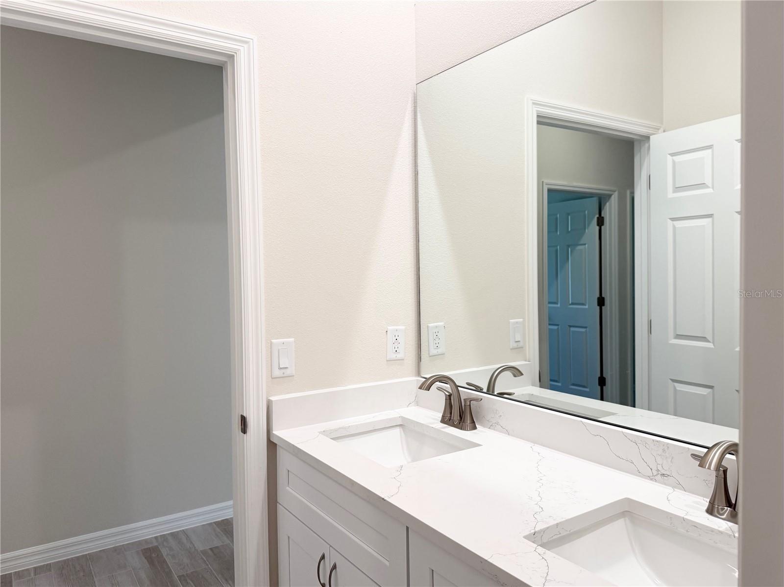 Image 26 of 57 For 30260 Thyme Avenue