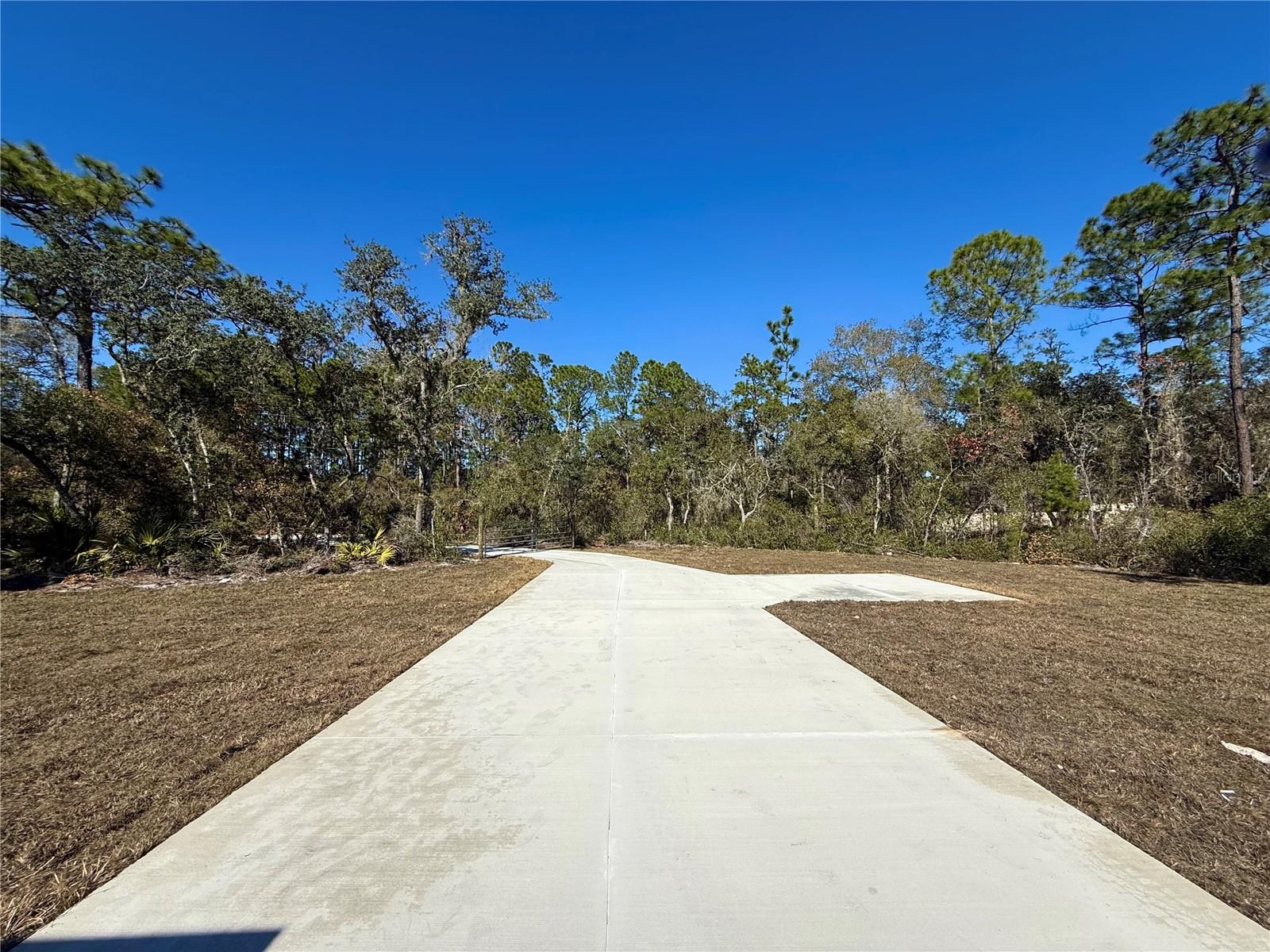 Image 39 of 57 For 30260 Thyme Avenue