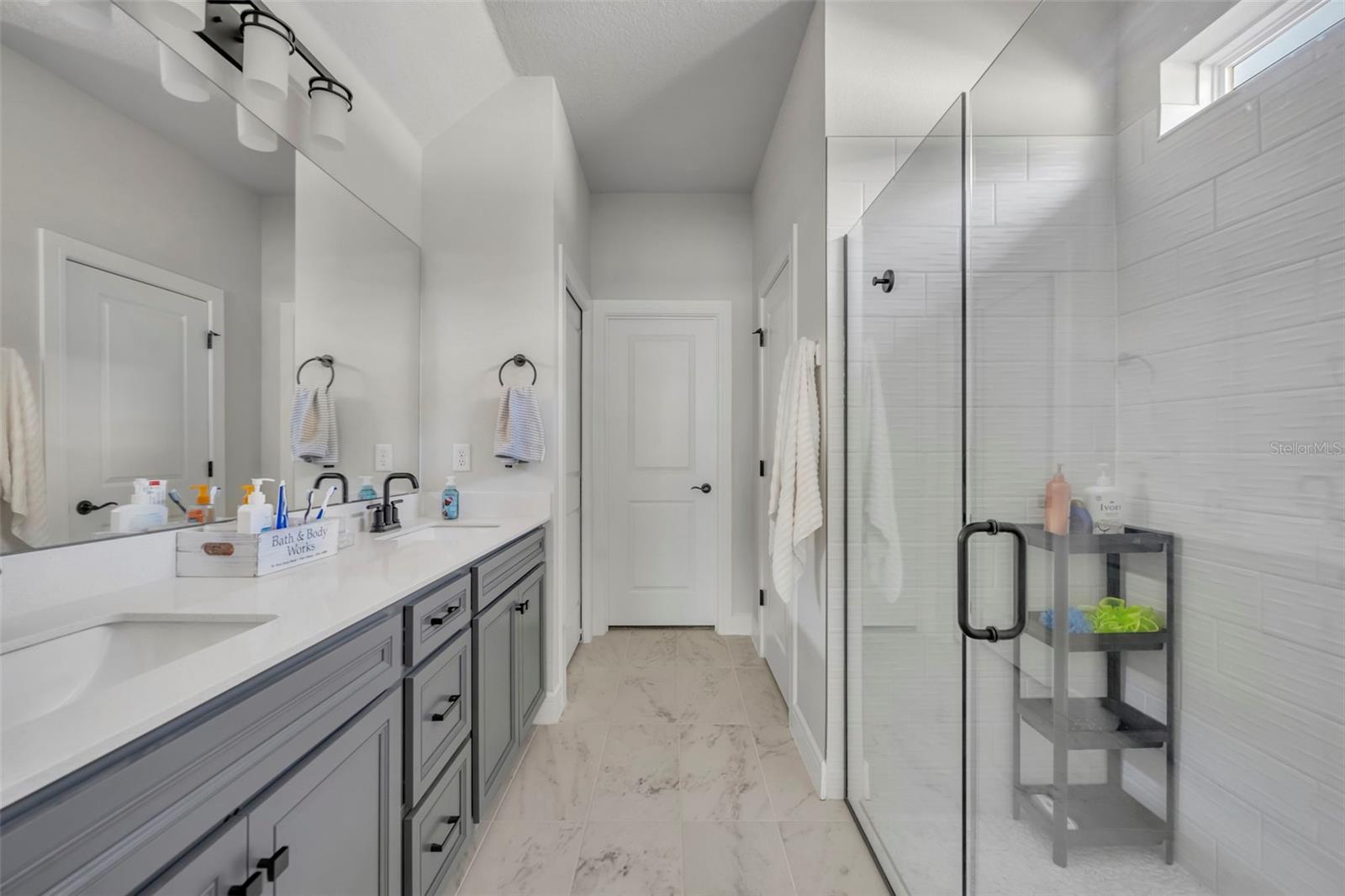 Image 28 of 49 For 17434 Saw Palmetto Avenue