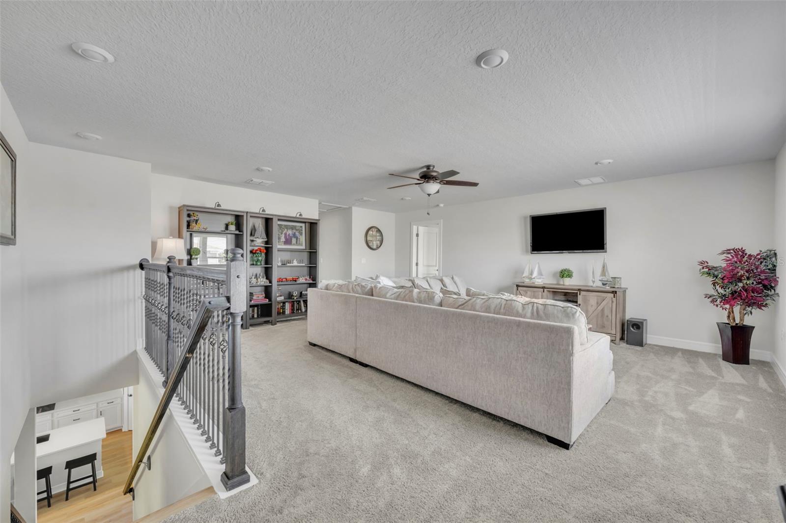 Image 32 of 49 For 17434 Saw Palmetto Avenue