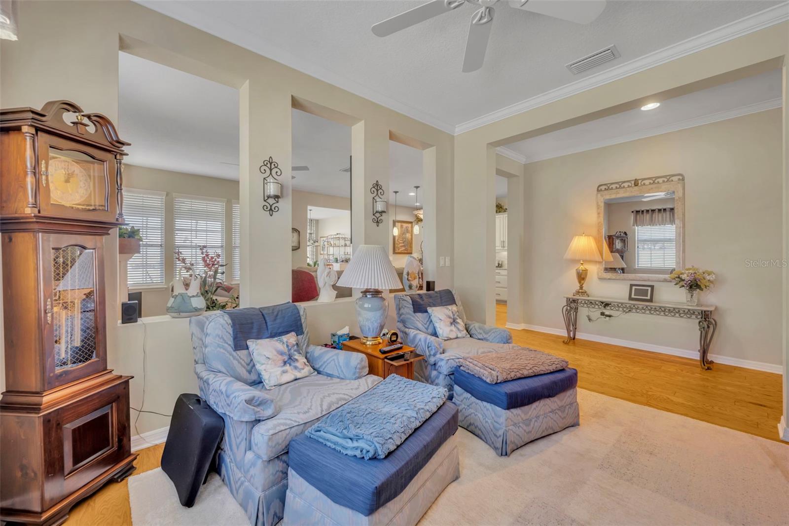 Image 10 of 44 For 334 Silver Maple Road