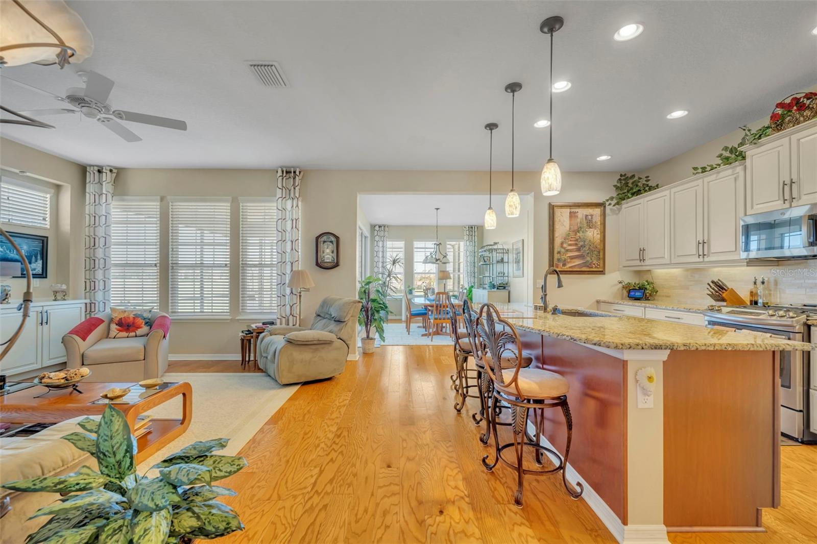 Image 11 of 44 For 334 Silver Maple Road