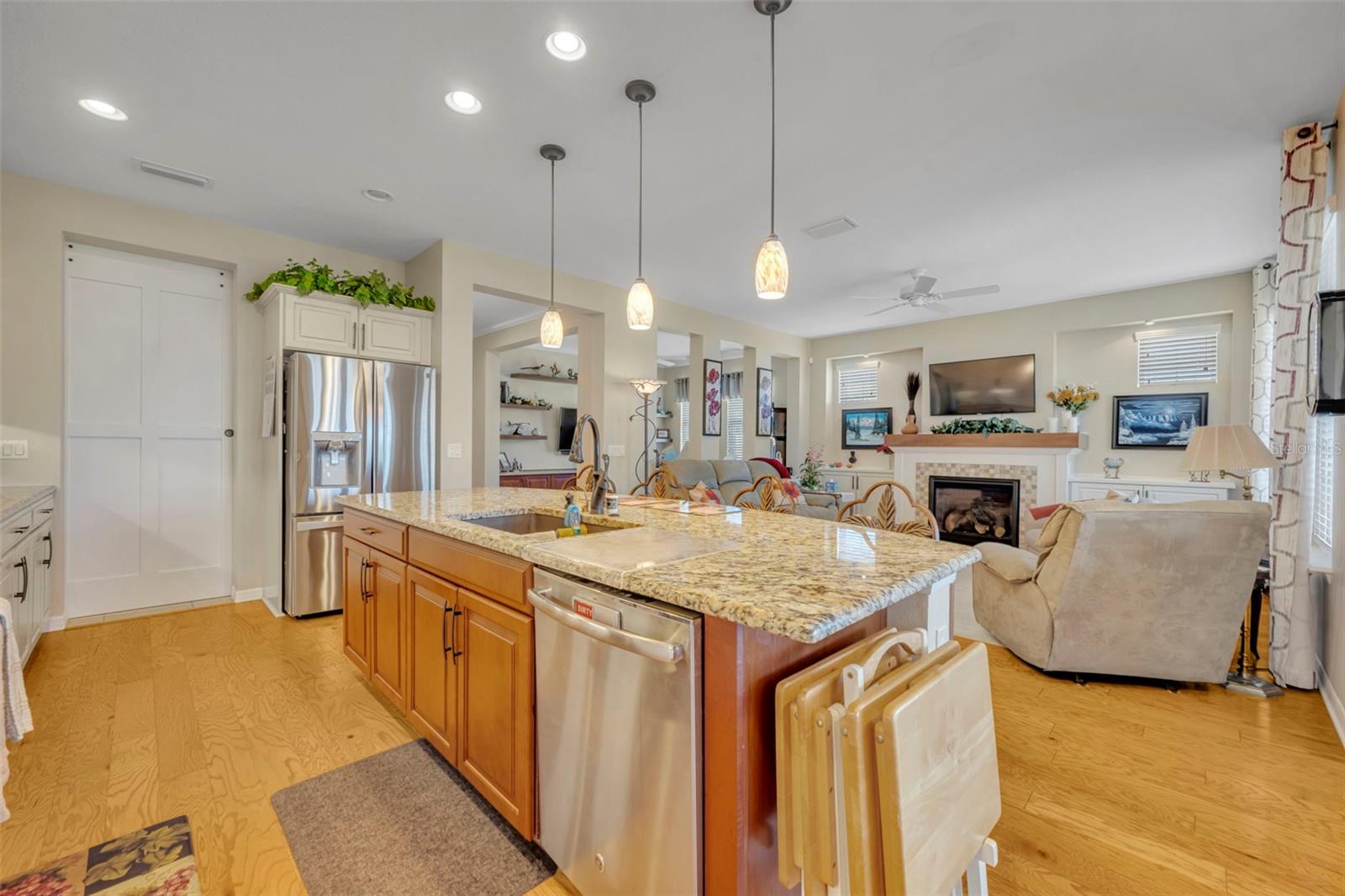 Image 18 of 44 For 334 Silver Maple Road