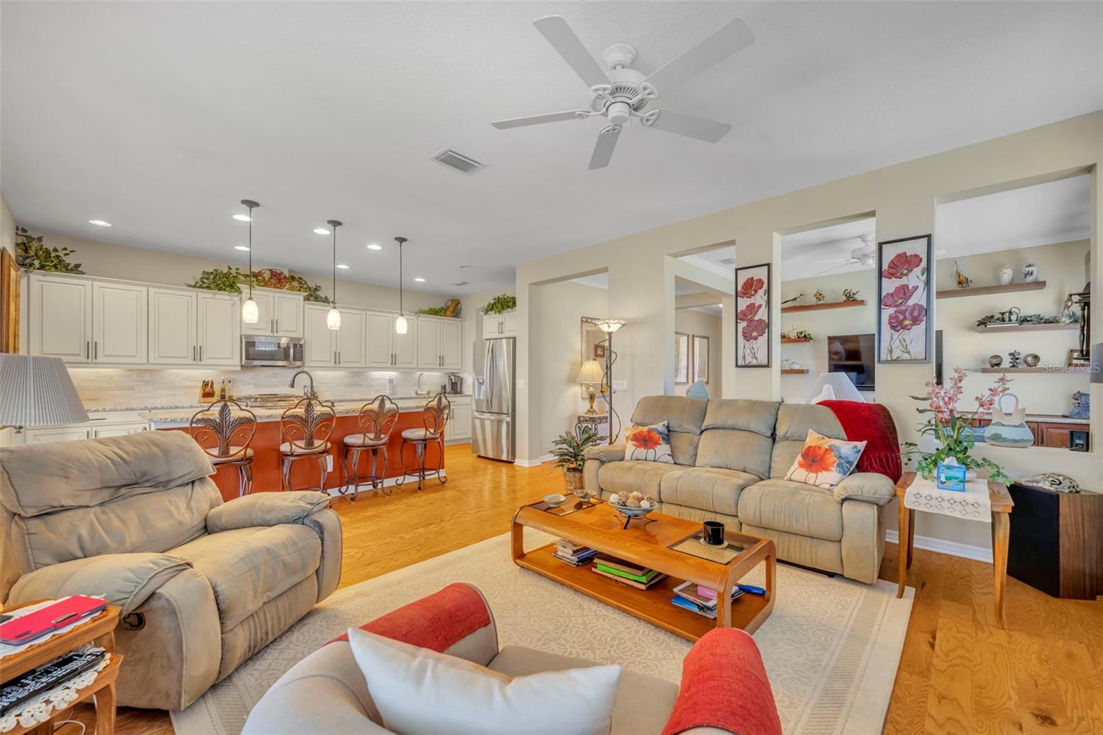 Image 25 of 44 For 334 Silver Maple Road