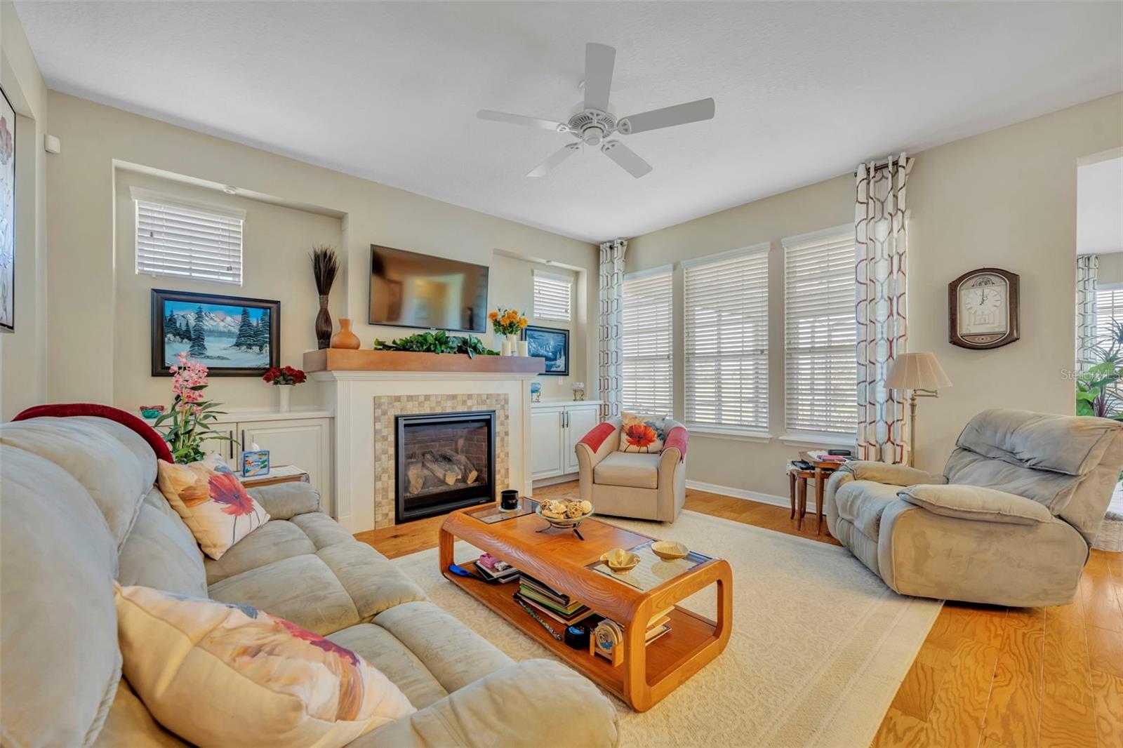 Image 27 of 44 For 334 Silver Maple Road