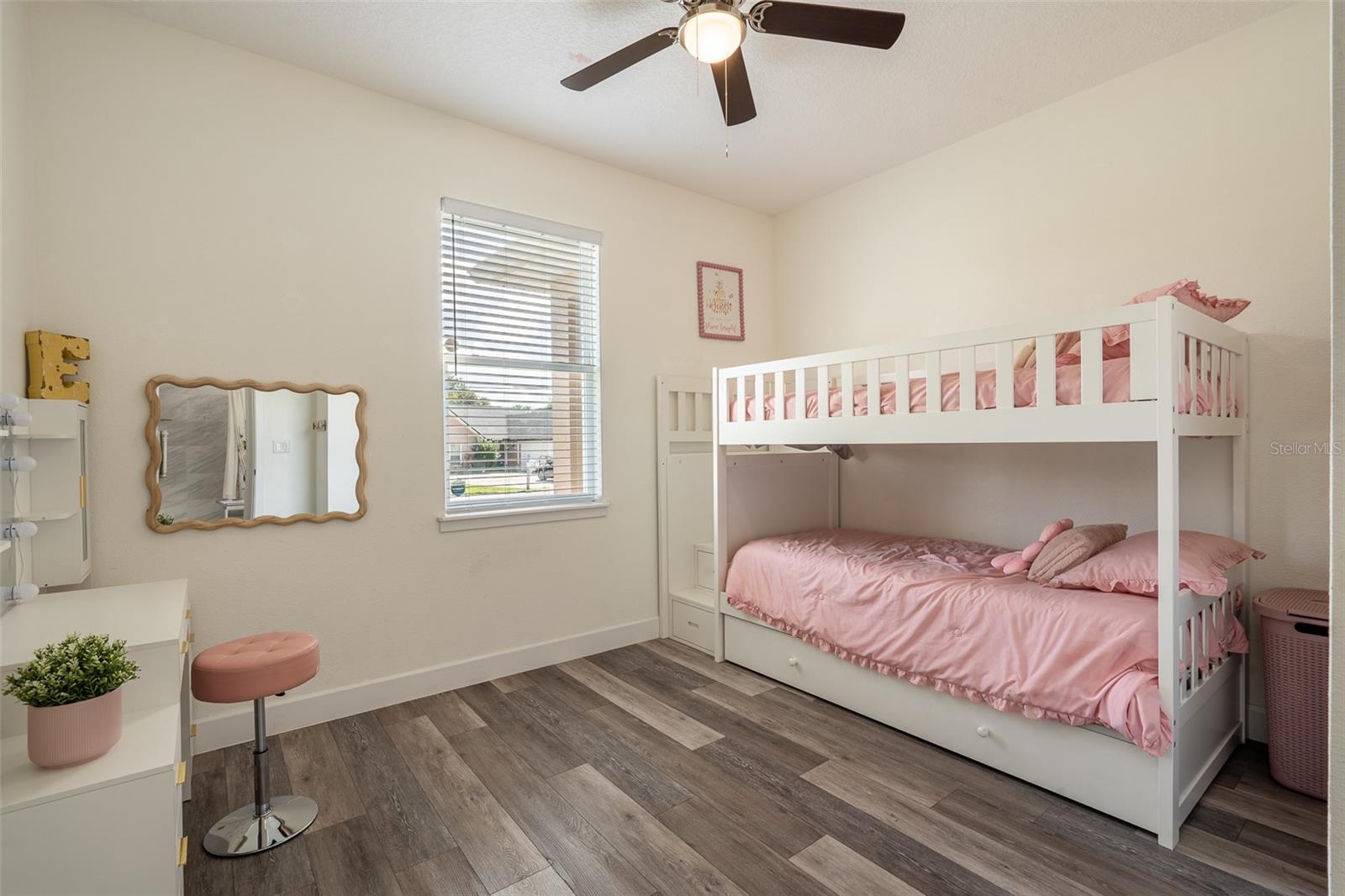 Image 23 of 53 For 248 Robin Road