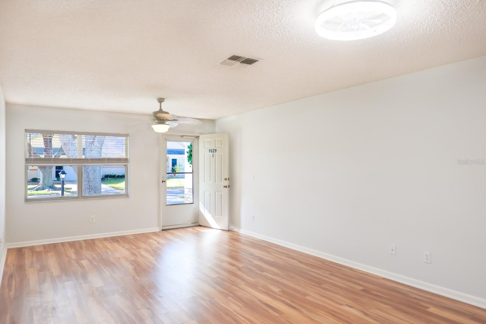 Image 11 of 42 For 9629 95th Terrace D