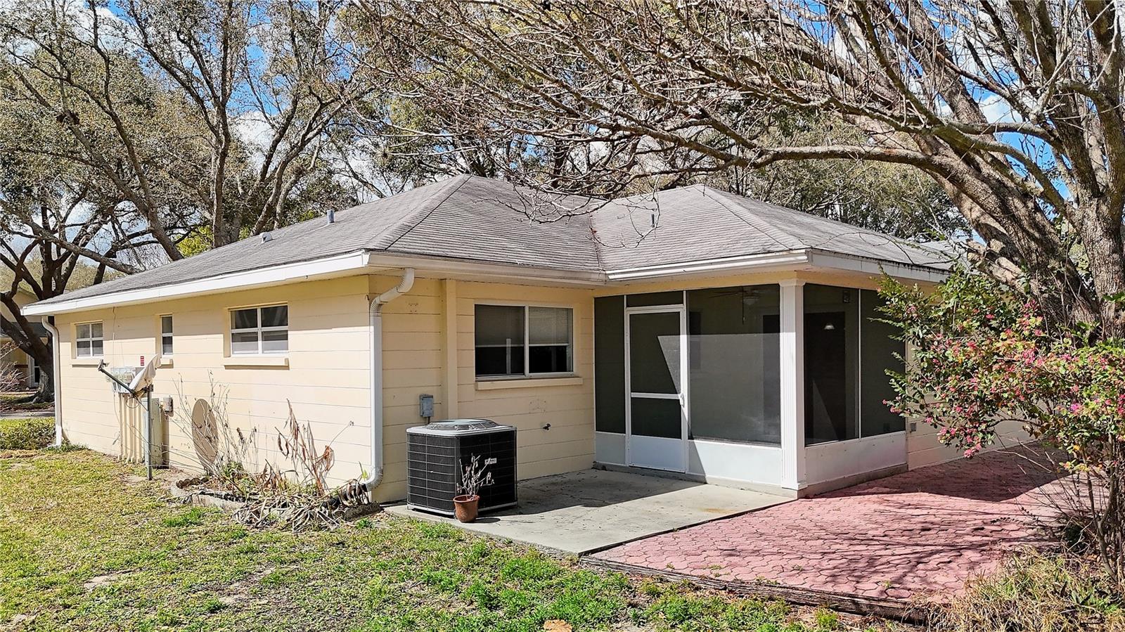 Image 5 of 42 For 9629 95th Terrace D