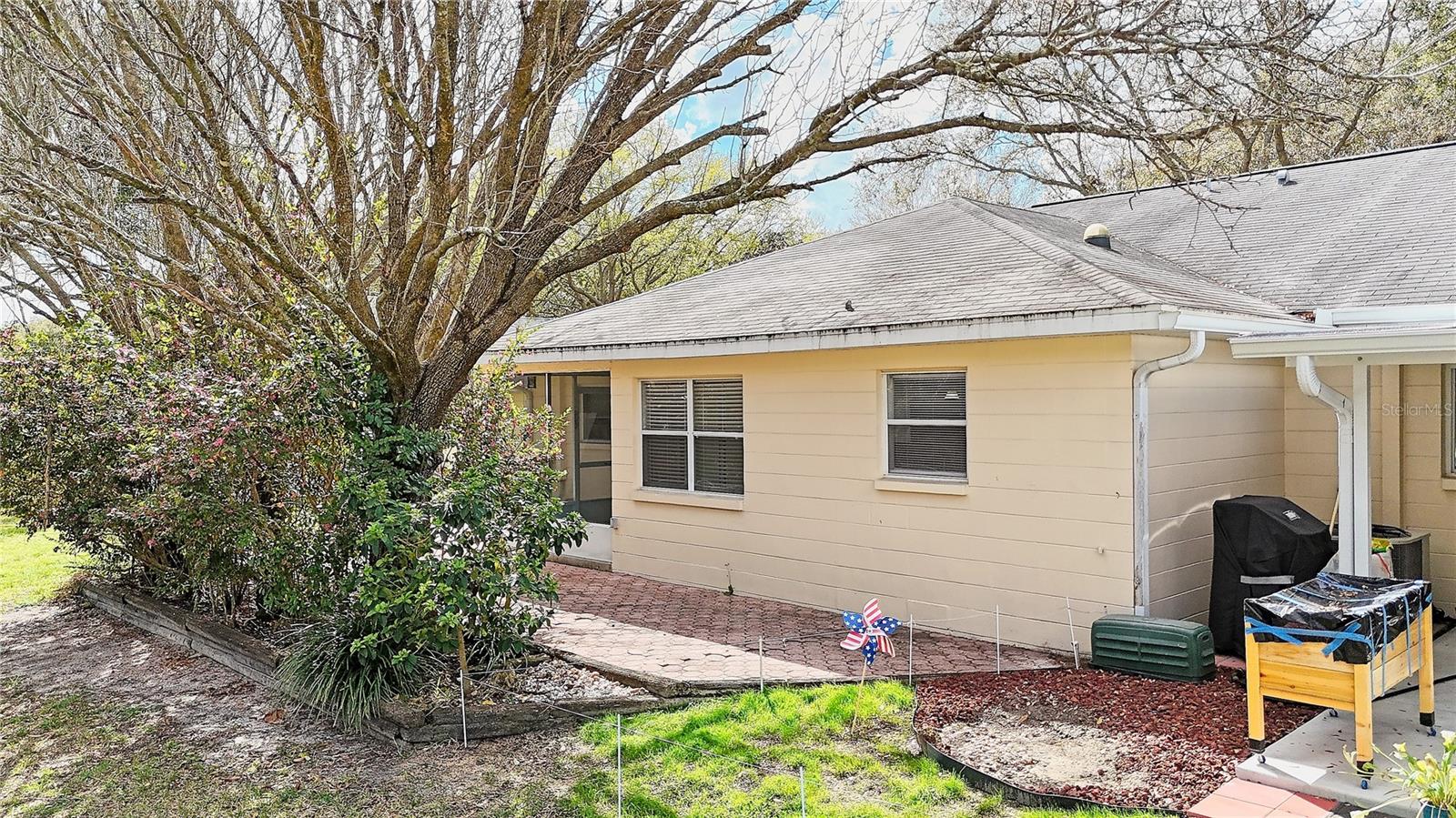 Image 6 of 42 For 9629 95th Terrace D