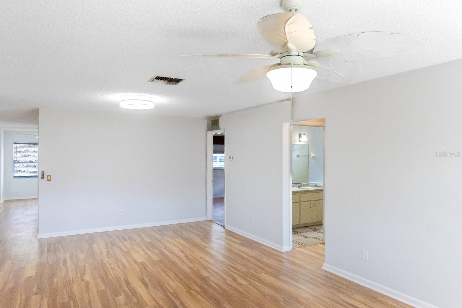 Image 8 of 42 For 9629 95th Terrace D