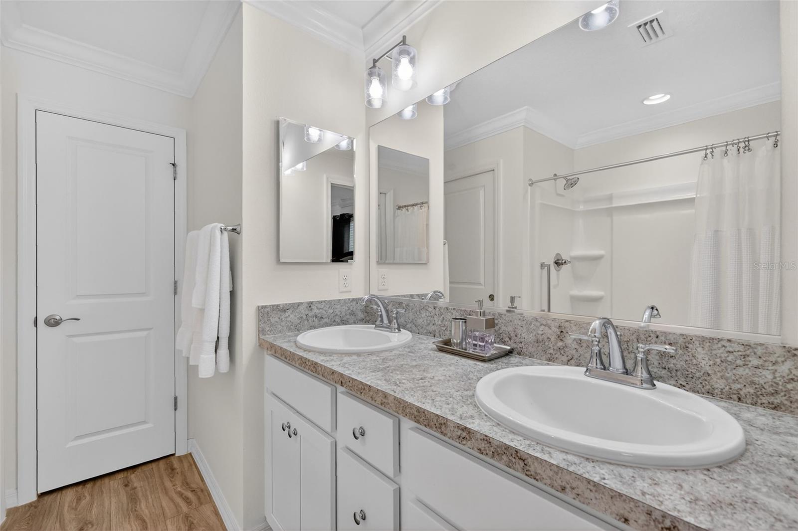 Image 20 of 34 For 4280 Gale Lane