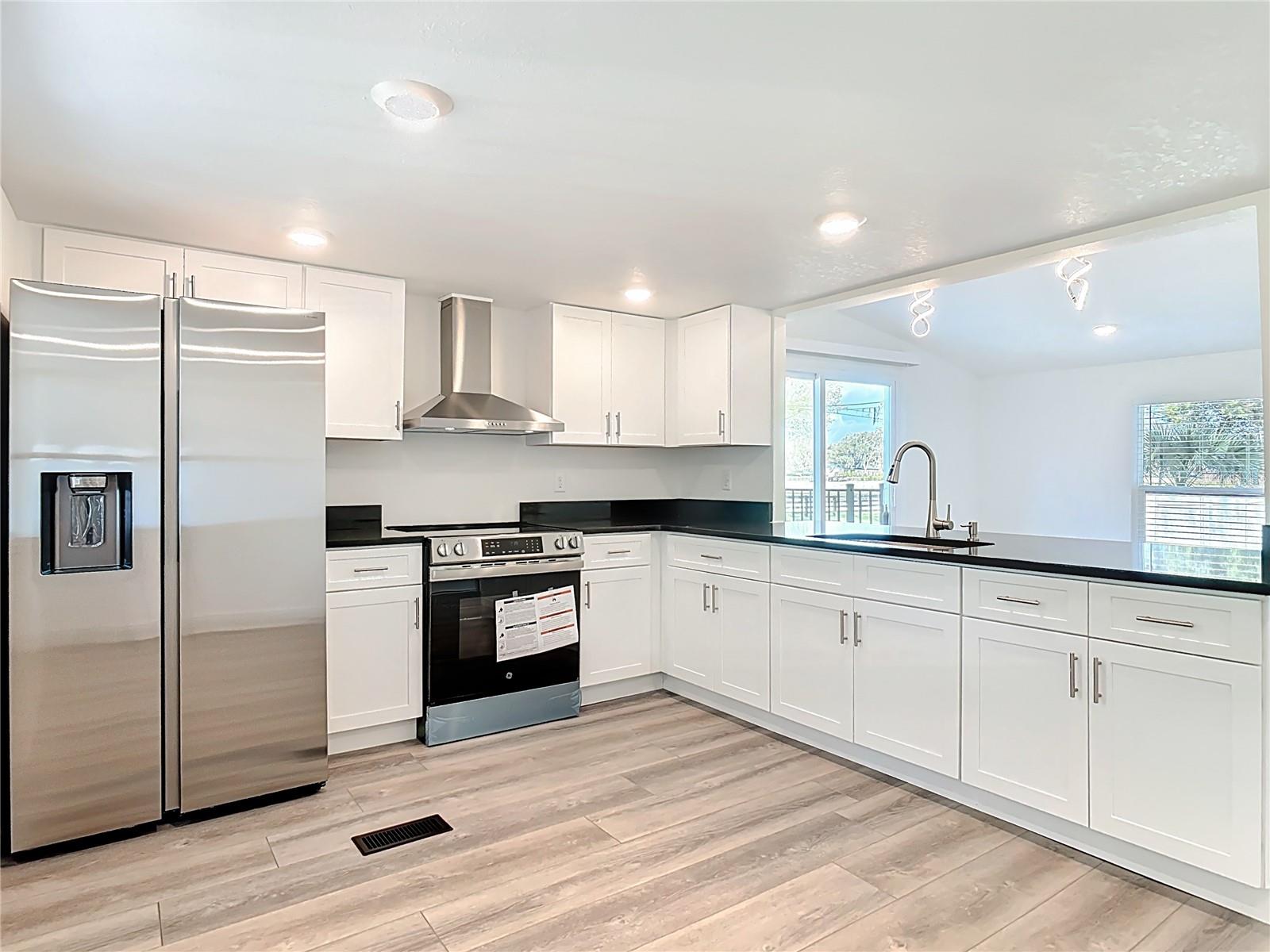 Image 13 of 37 For 31700 Orange Street