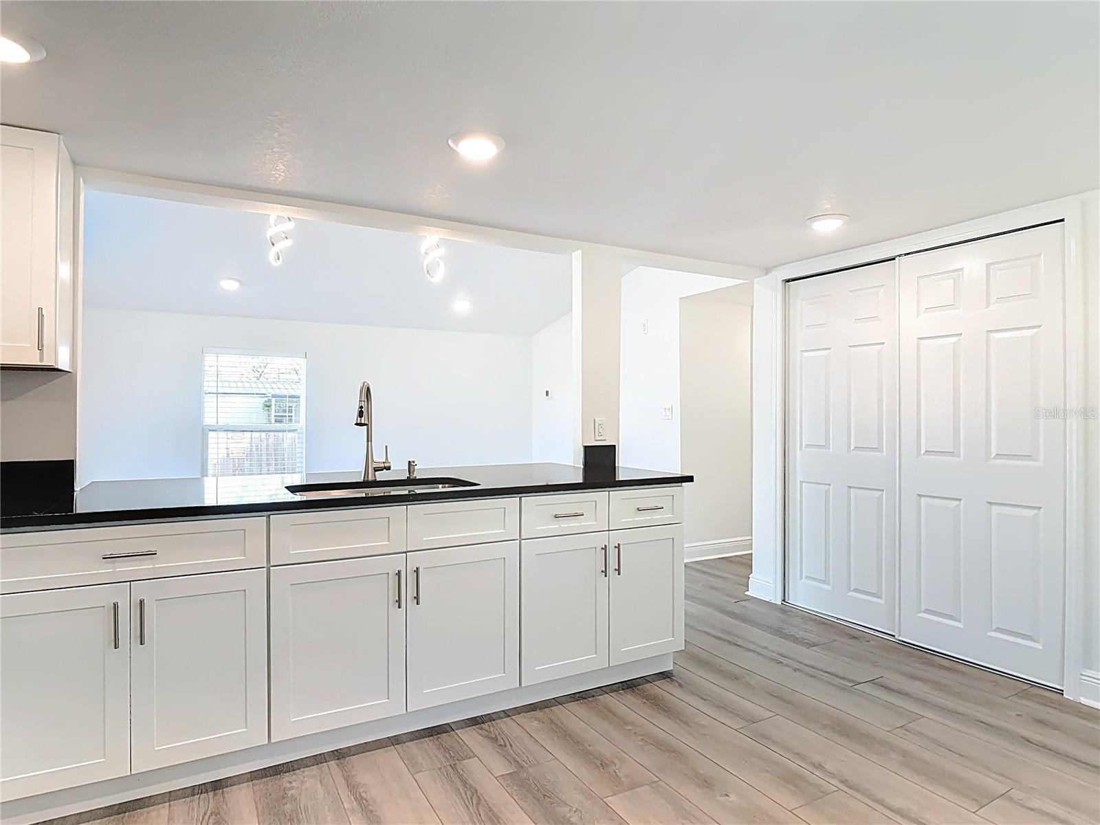 Image 15 of 37 For 31700 Orange Street