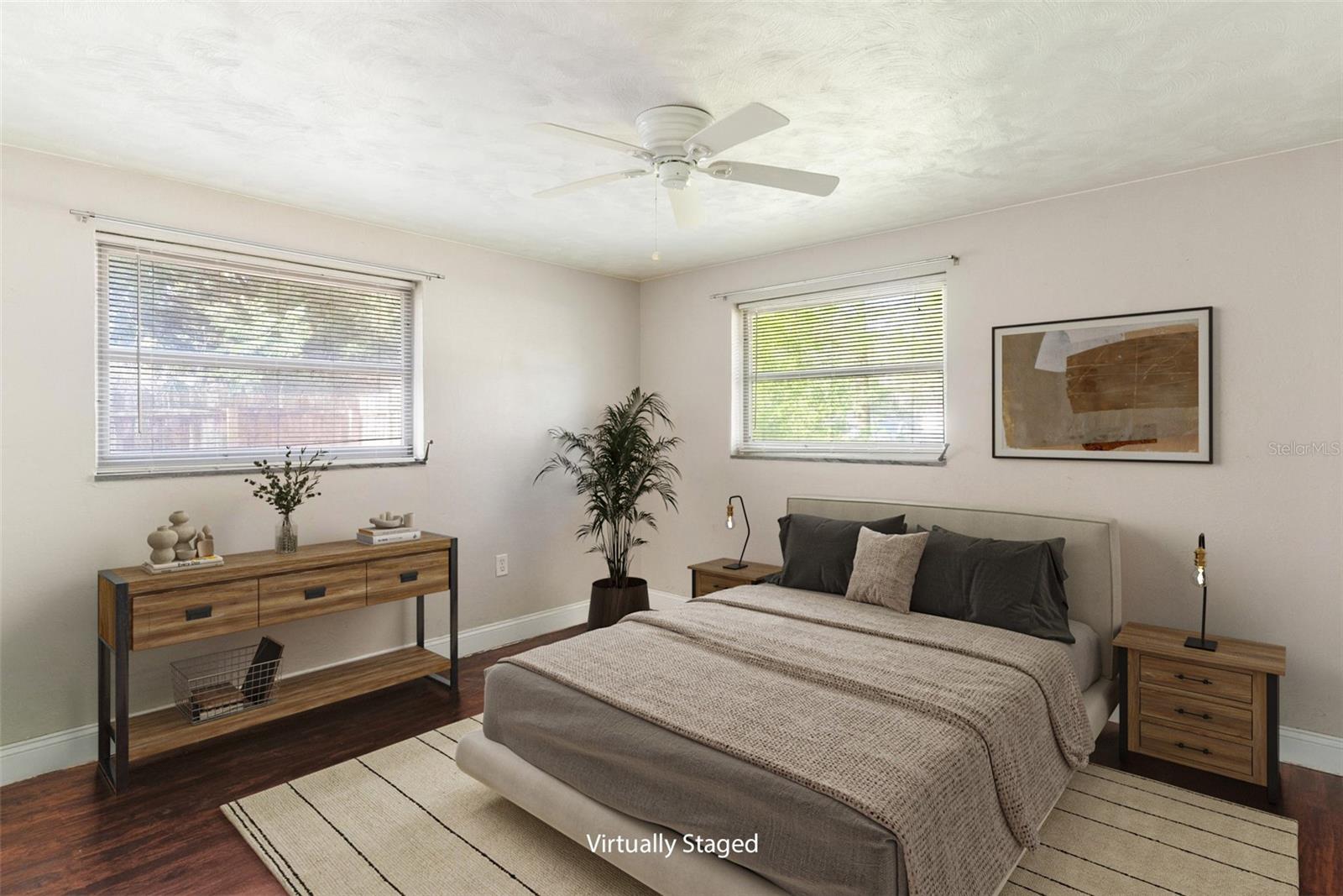 Image 20 of 48 For 366 Bay Road