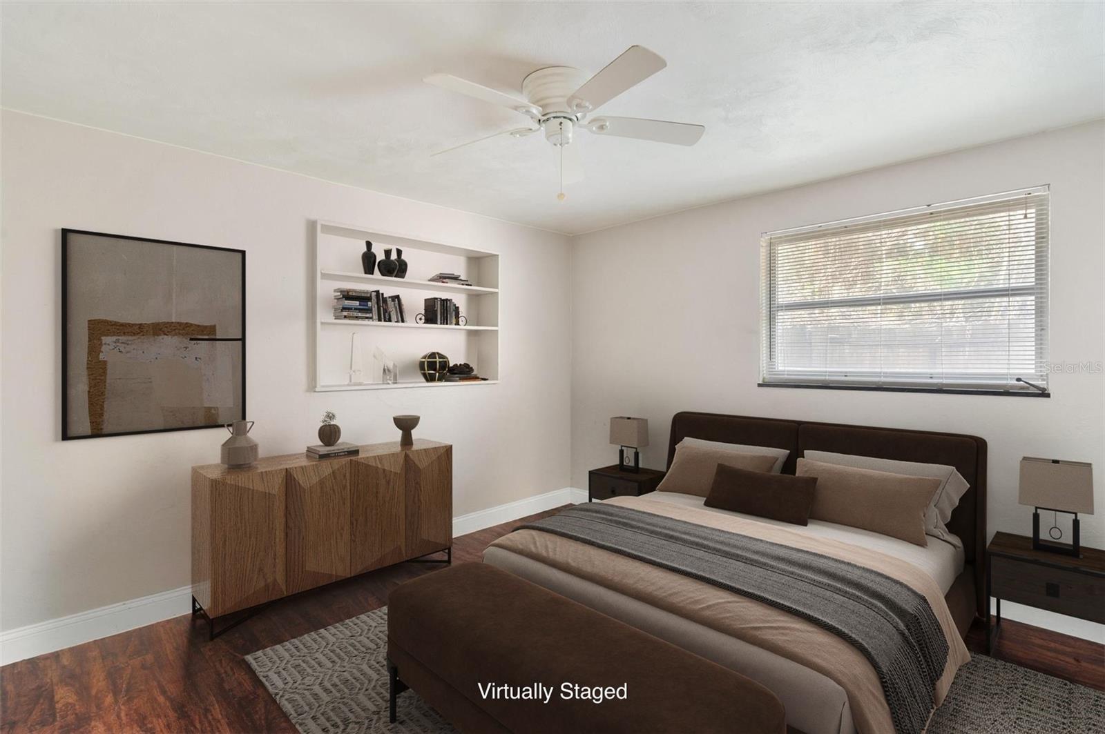 Image 23 of 48 For 366 Bay Road