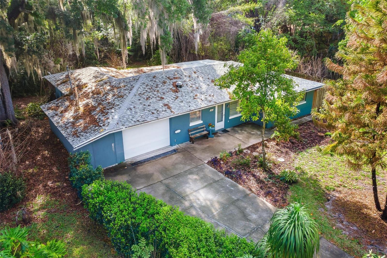 Image 36 of 48 For 366 Bay Road