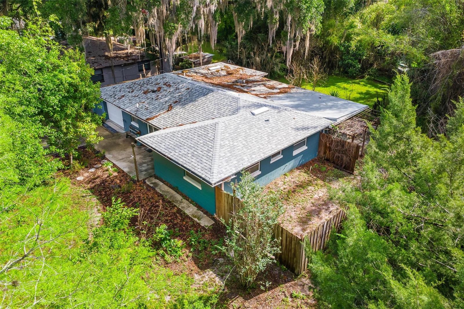 Image 46 of 48 For 366 Bay Road