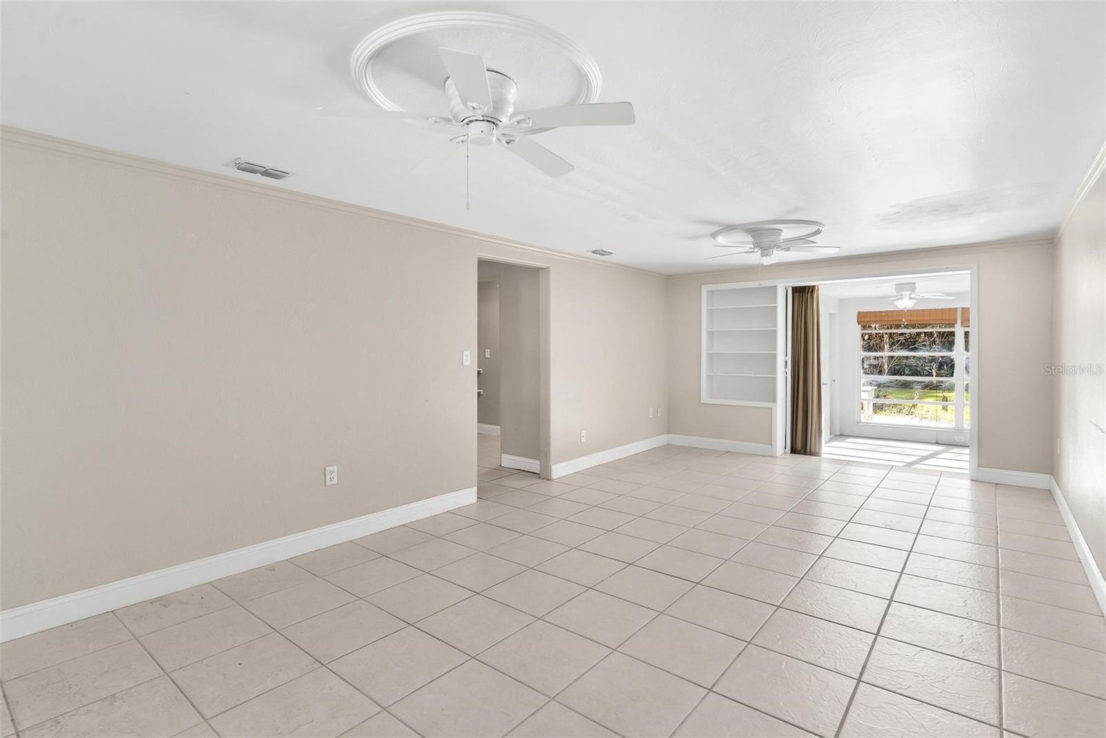 Image 7 of 48 For 366 Bay Road