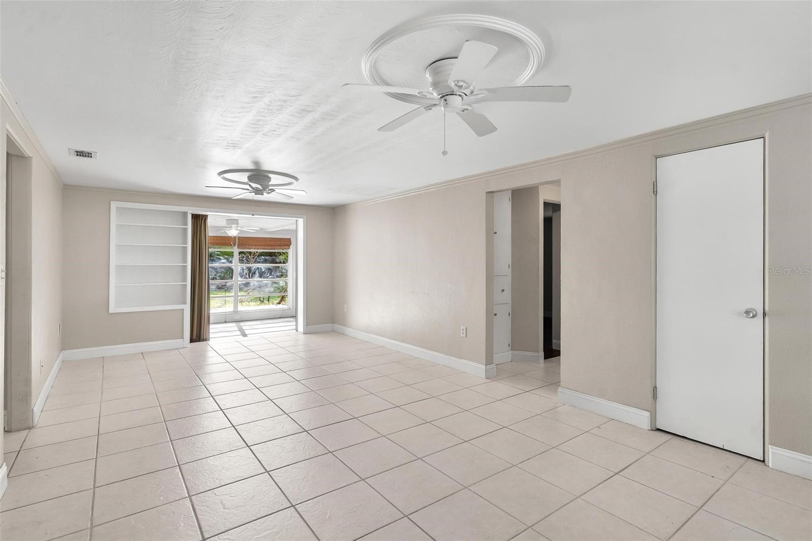 Image 8 of 48 For 366 Bay Road