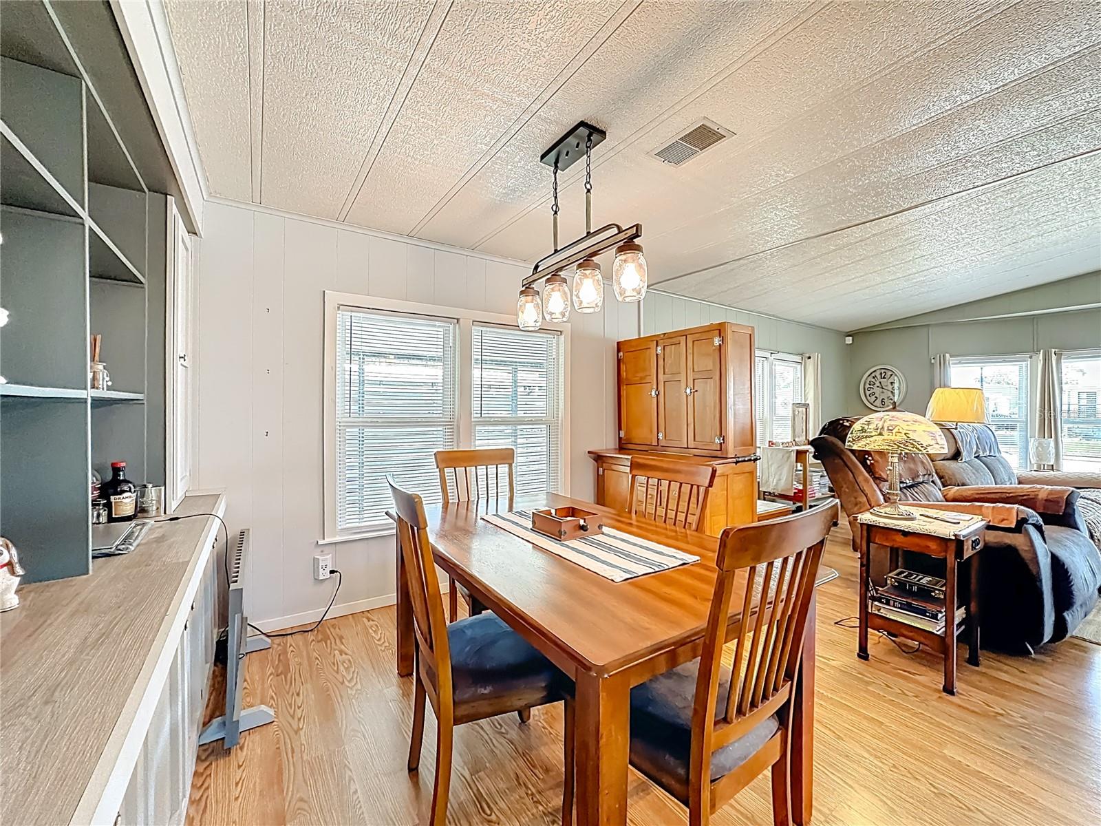 Image 12 of 50 For 1437 Mohawk Circle