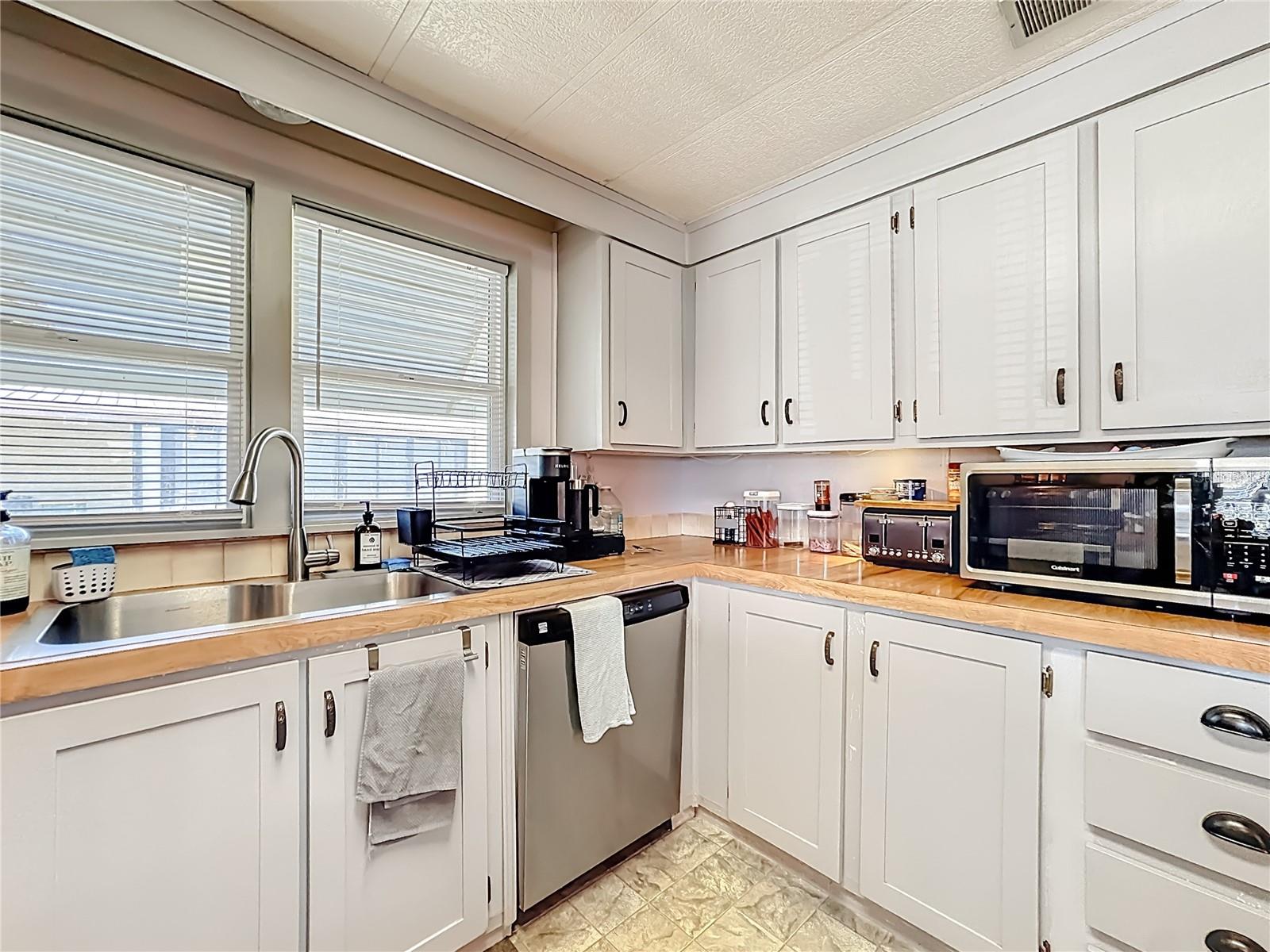 Image 7 of 50 For 1437 Mohawk Circle