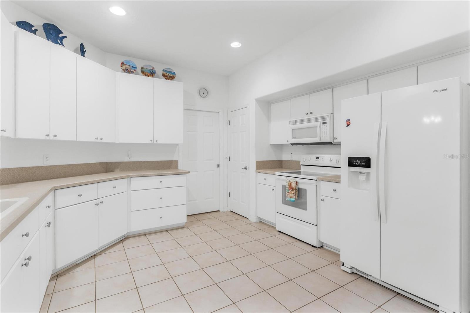 Image 18 of 71 For 5380 Charleston Avenue