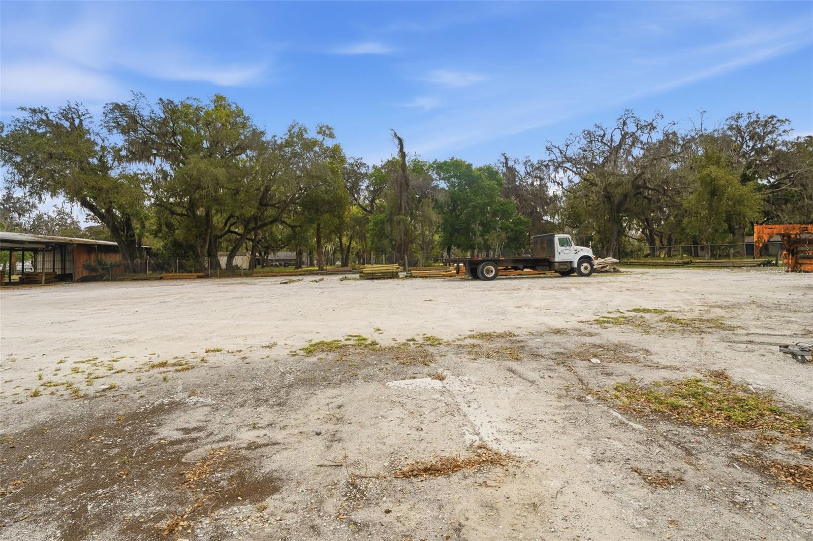 Image 16 of 63 For 210 5th Street