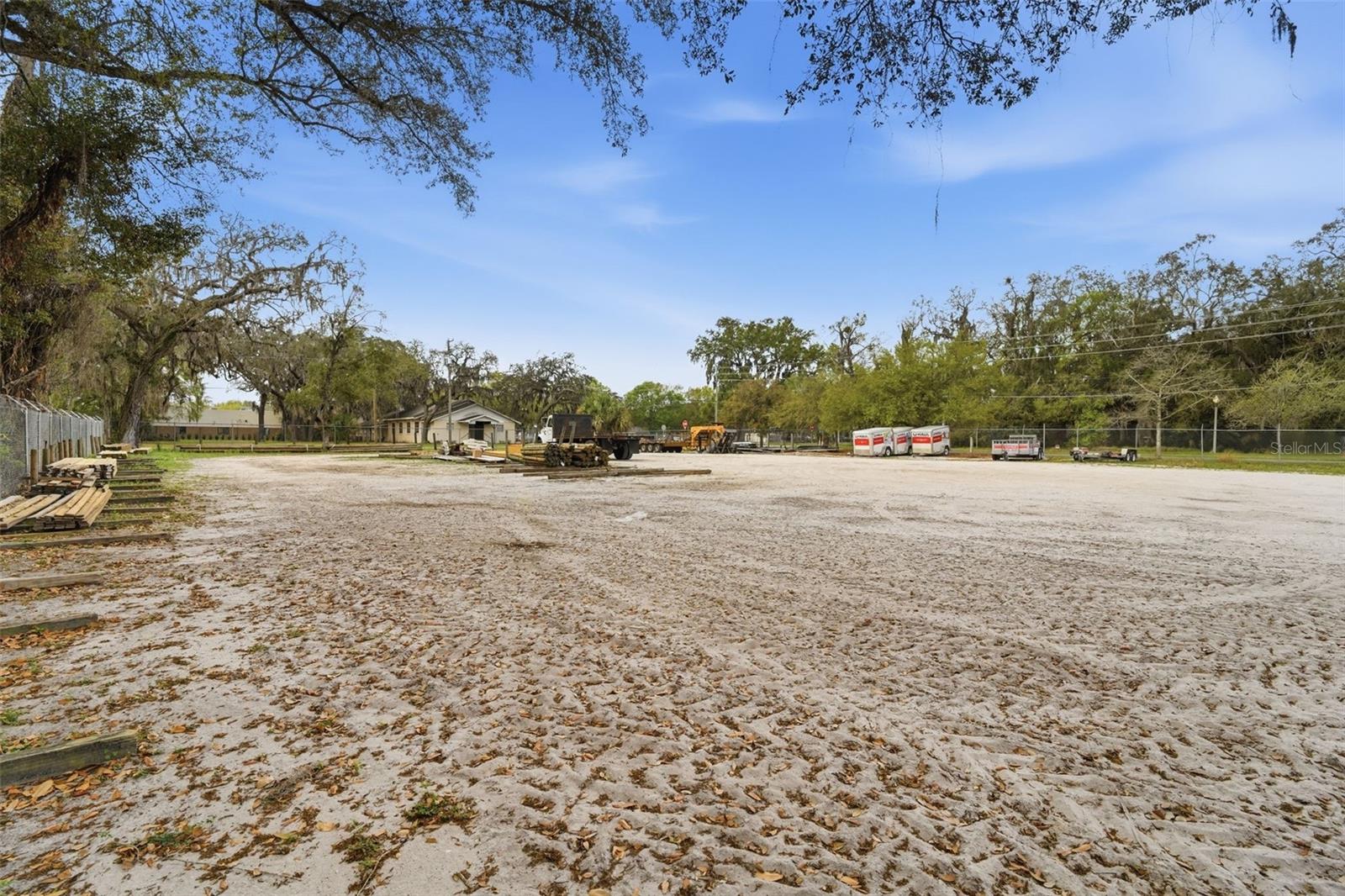 Image 17 of 63 For 210 5th Street