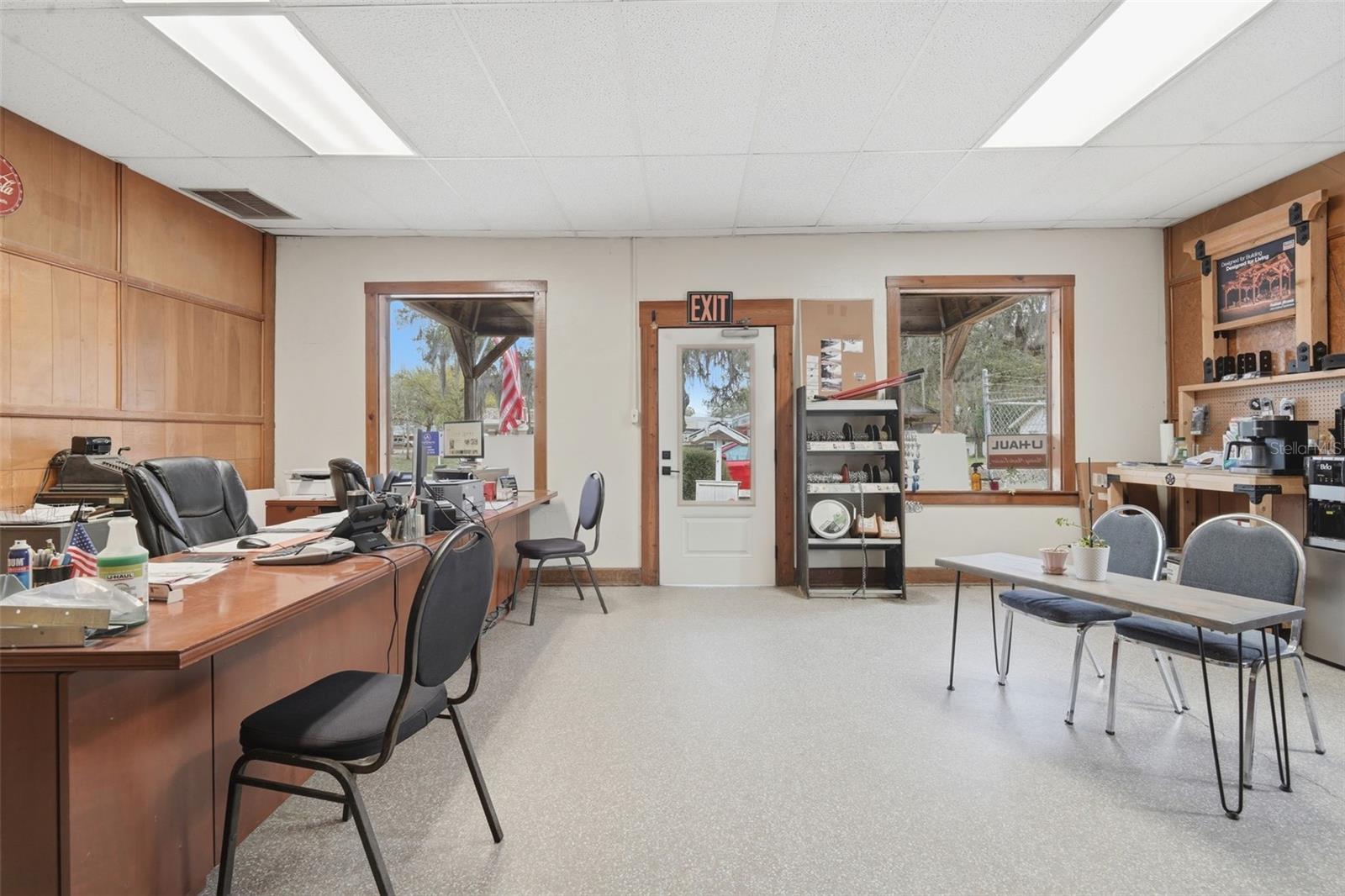 Image 23 of 63 For 210 5th Street