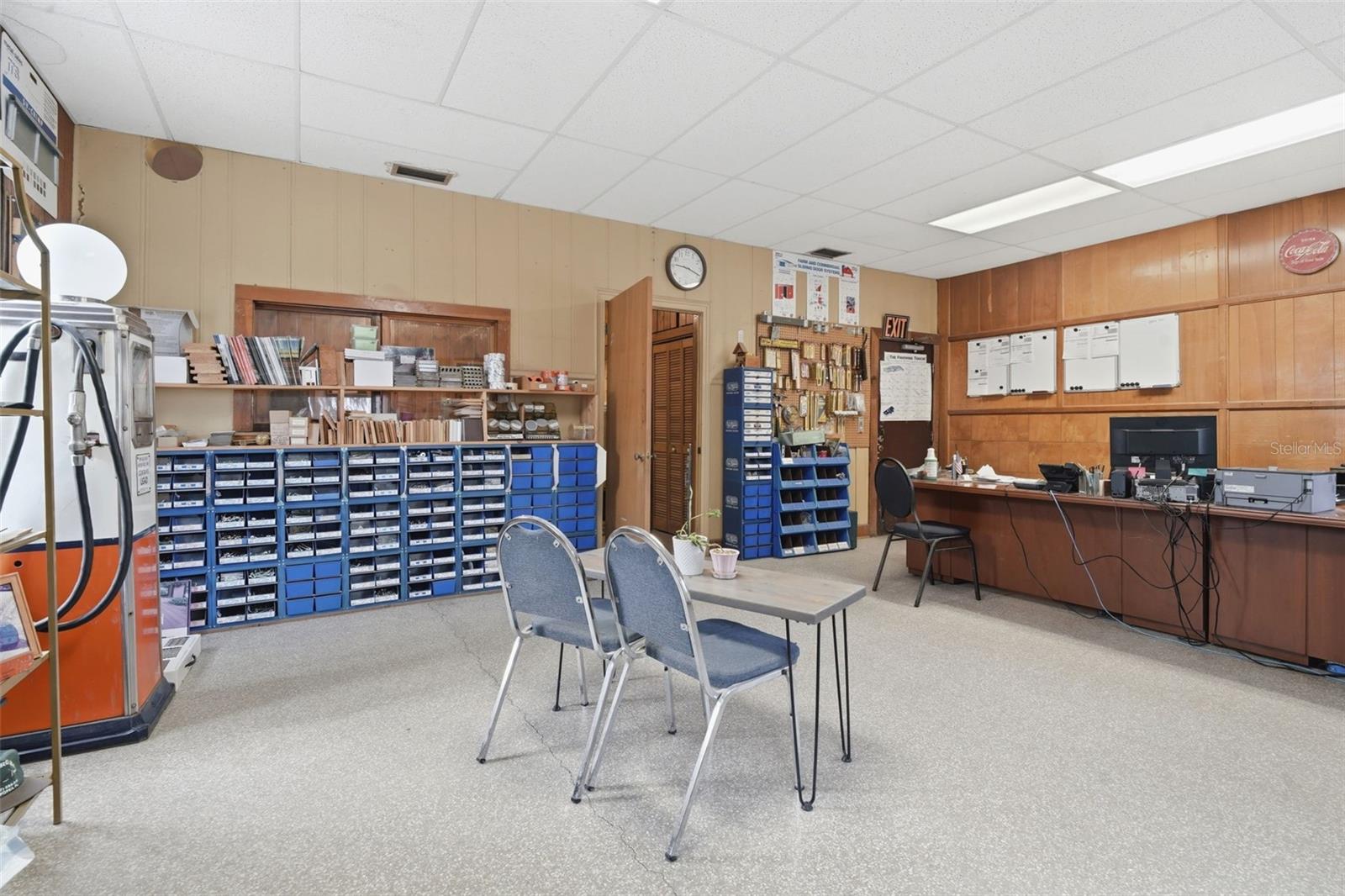 Image 25 of 63 For 210 5th Street