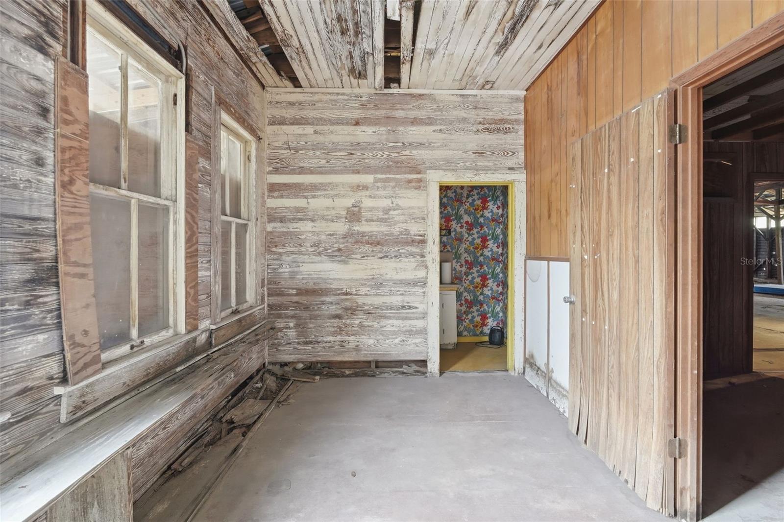 Image 50 of 63 For 210 5th Street