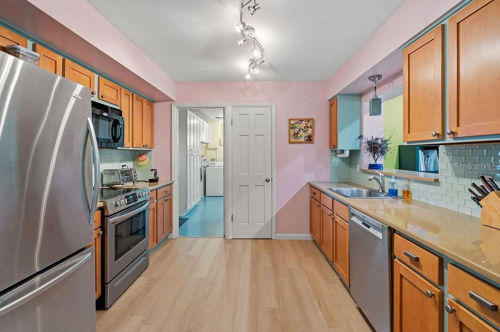 Image 12 of 40 For 3330 Garland Way