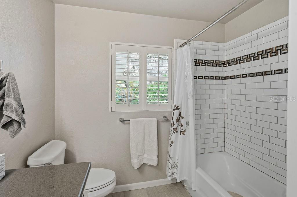 Image 21 of 40 For 3330 Garland Way