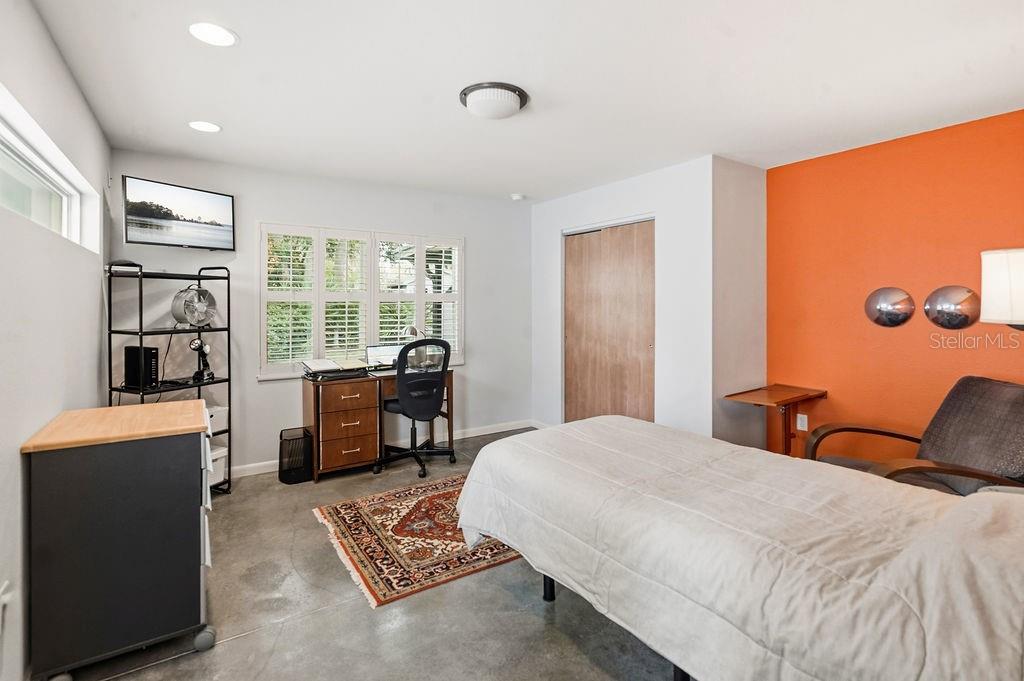 Image 24 of 40 For 3330 Garland Way