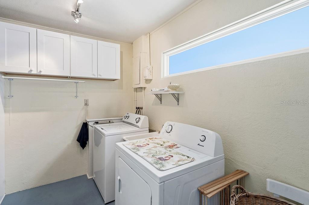 Image 29 of 40 For 3330 Garland Way