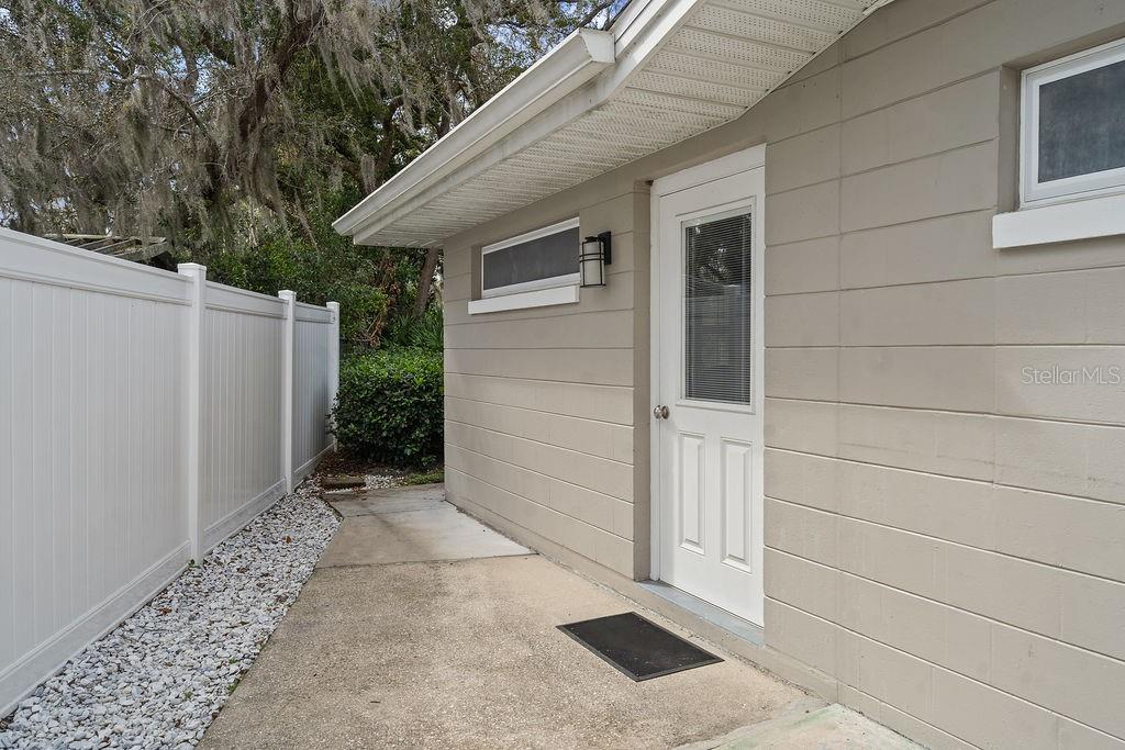 Image 33 of 40 For 3330 Garland Way