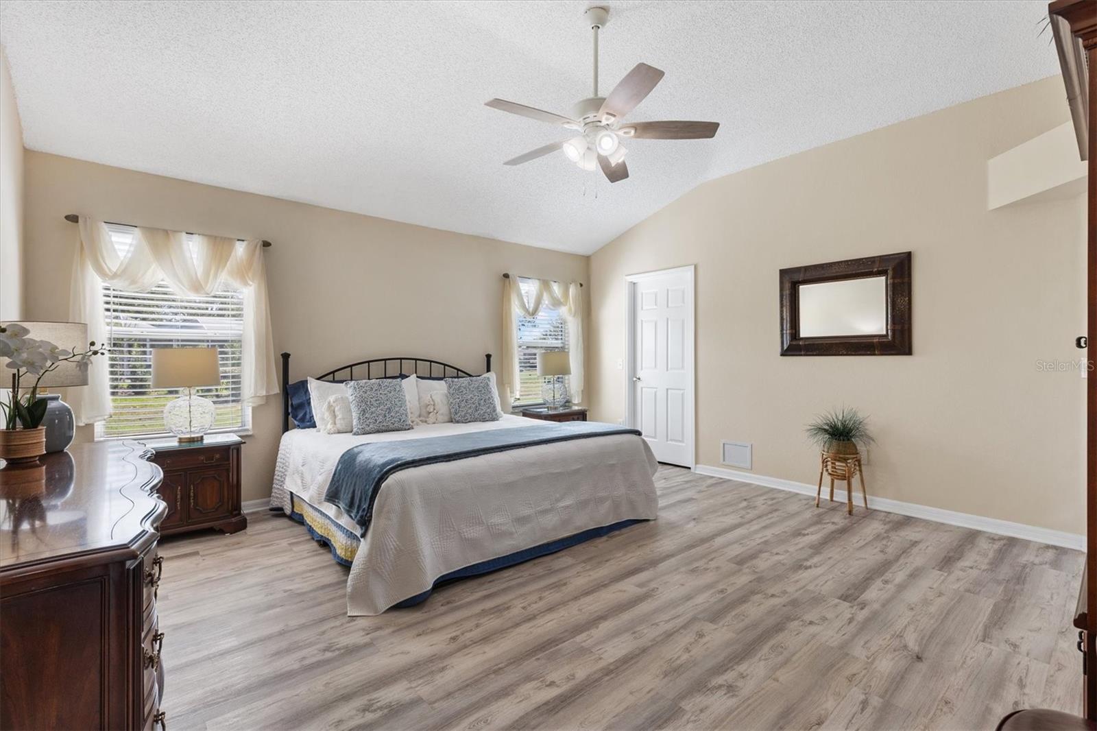 Image 16 of 45 For 17967 87th Melrose Court