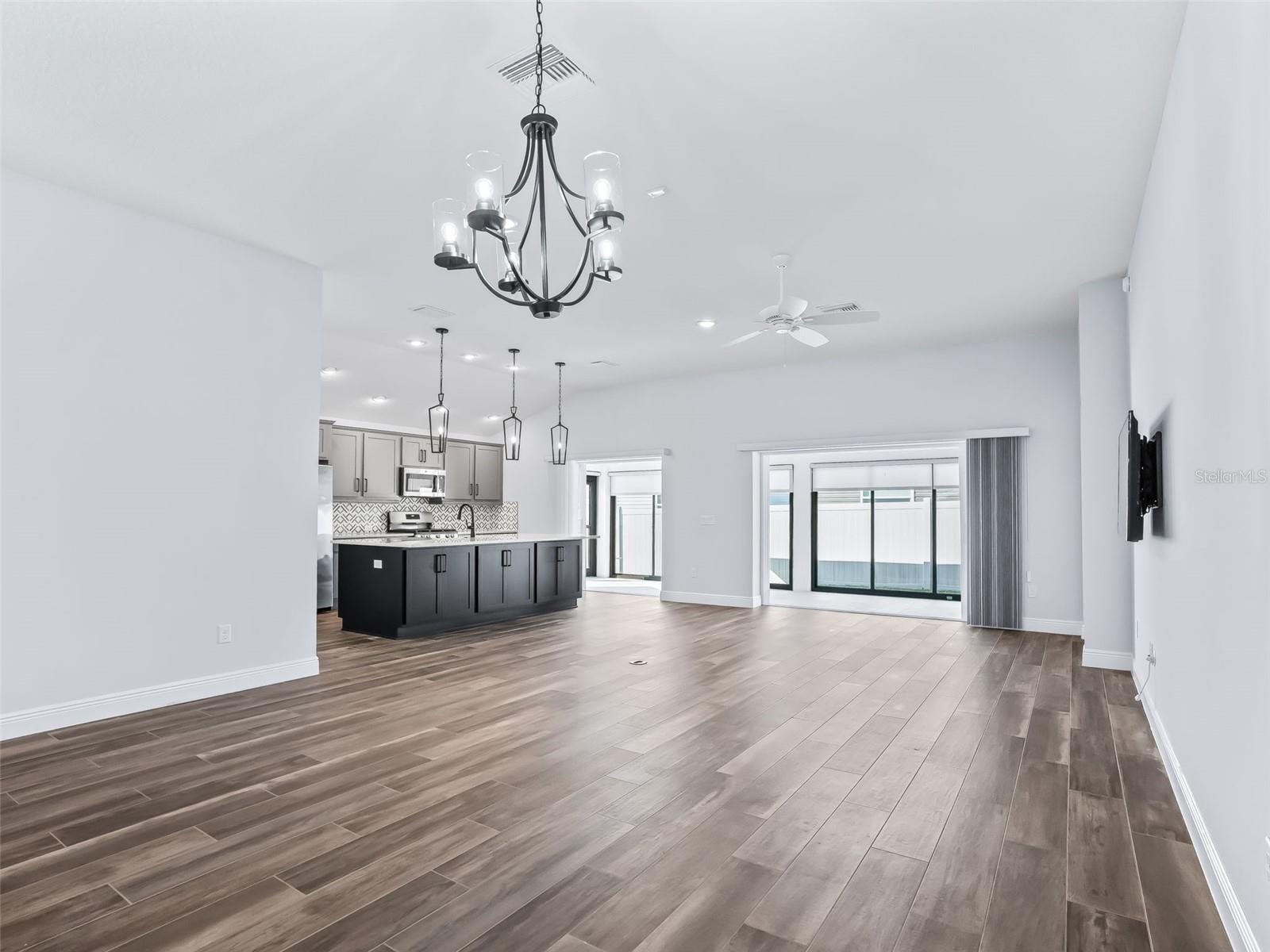 Image 11 of 61 For 5716 Melvin Drive