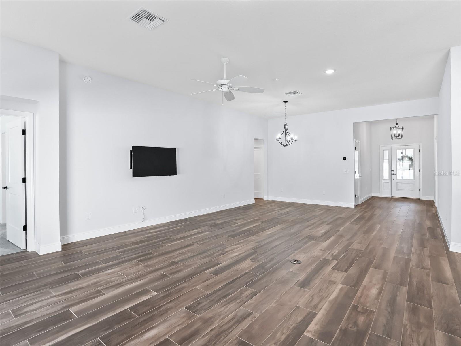 Image 13 of 61 For 5716 Melvin Drive