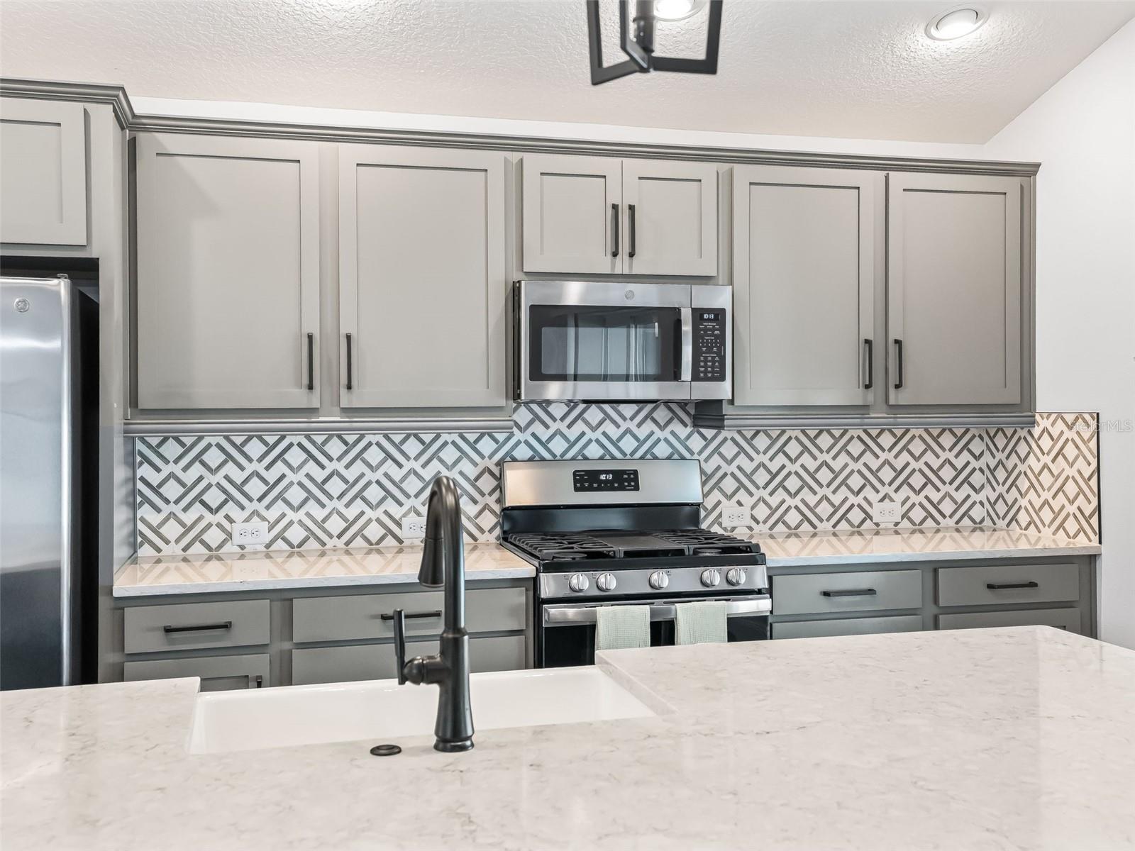 Image 20 of 61 For 5716 Melvin Drive