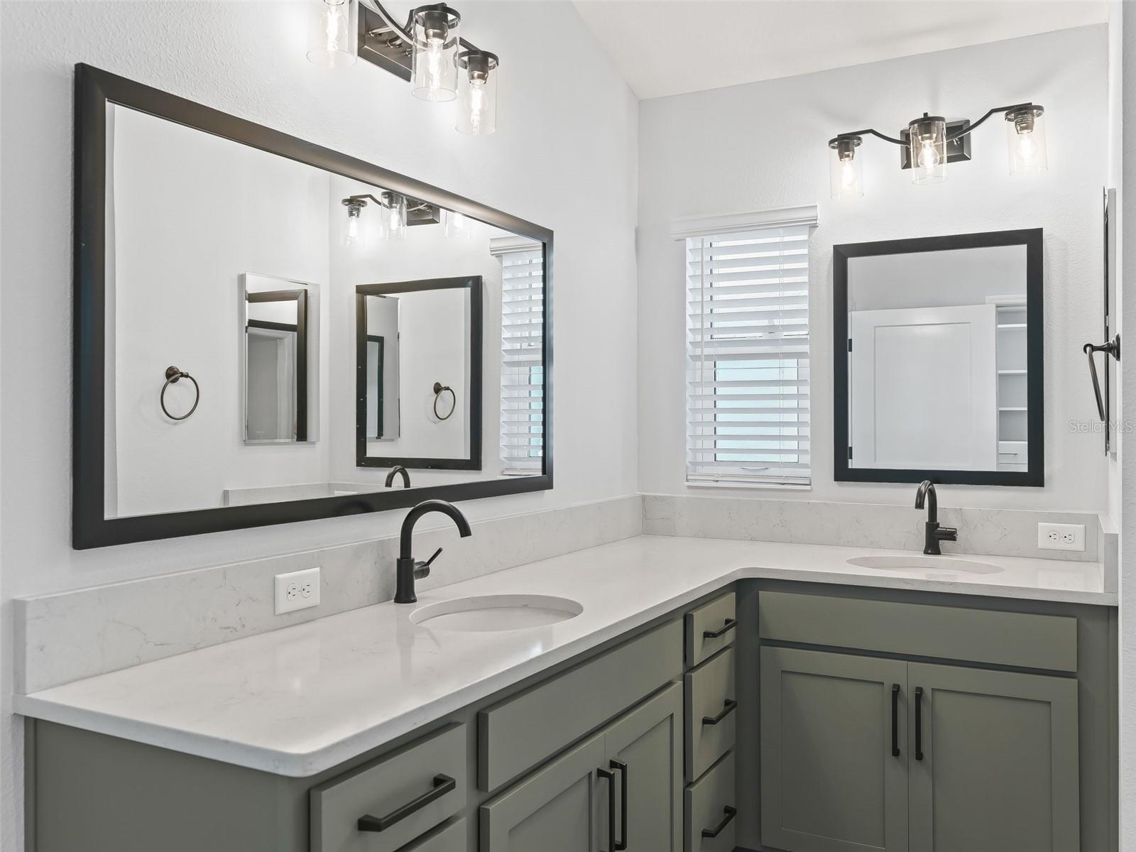 Image 30 of 61 For 5716 Melvin Drive