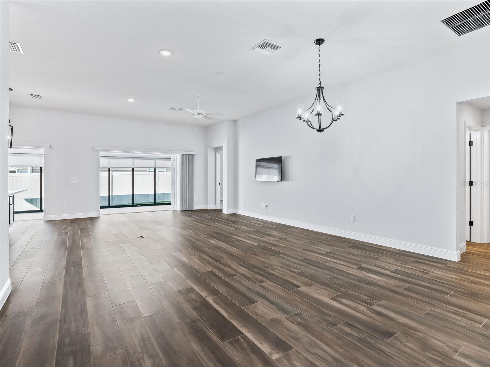 Image 8 of 61 For 5716 Melvin Drive