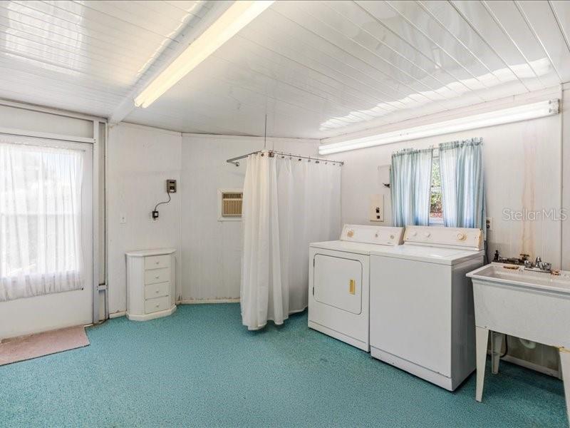 Image 23 of 27 For 31227 Temple Avenue