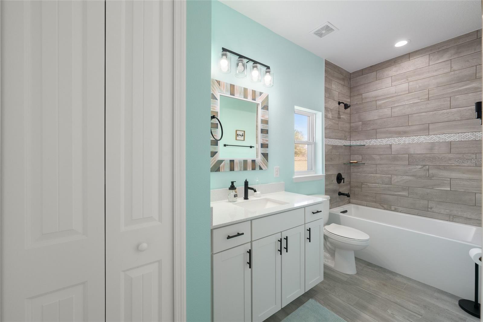 Image 33 of 98 For 4821 Sunnyside Drive