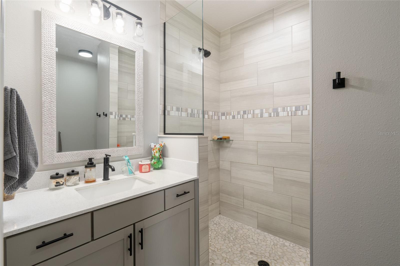 Image 42 of 98 For 4821 Sunnyside Drive